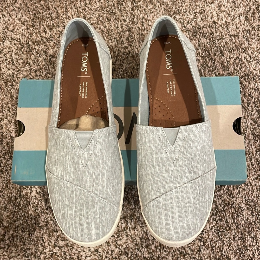 Women's TOMS Avalon Grey Size 10 NIB